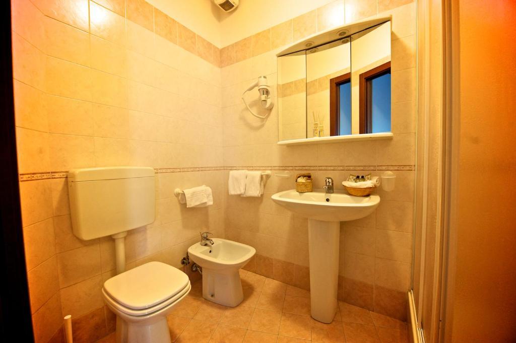 Hotel La Bussola Múggia Pokój zdjęcie