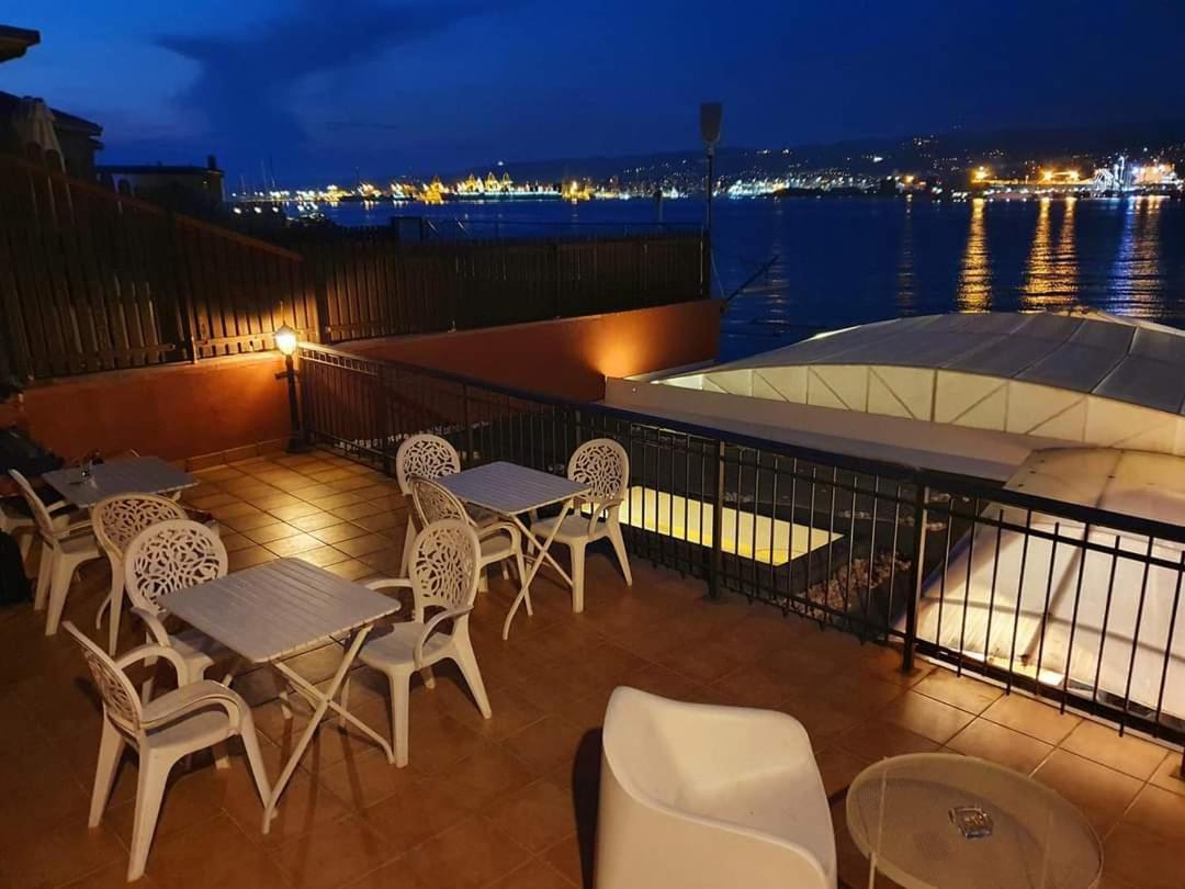 Hotel La Bussola Múggia Zewnętrze zdjęcie